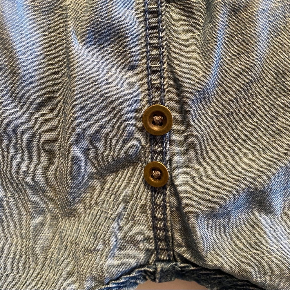New Light Jean Button Down With Pockets Never Worn - image 6